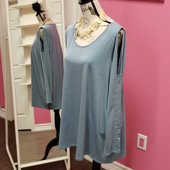 NWT 💟 Strazzi Blue Sweater Blouse Top - Picture 2 of 9